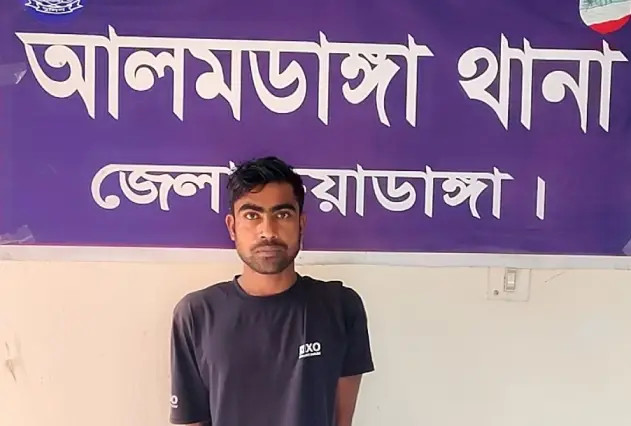 আলমডাঙ্গায় গাঁজাসহ এক মাদক কারবারি গ্রেপ্তার