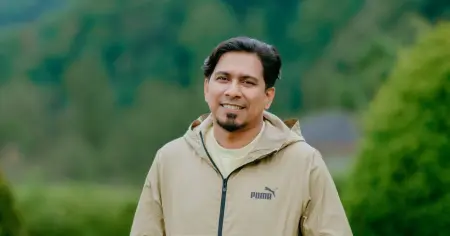 ধারাবাহিক নাটক ‘ব্যাচেলর পয়েন্ট’-এর পরিচালক কথা বলতে না পেরে কষ্টে দিন কাটাচ্ছেন