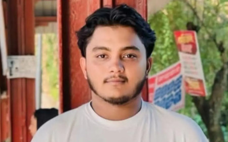 চুয়াডাঙ্গার আলমডাঙ্গার নান্দবারে বজ্রপাতে শান্ত (২৪ ) নামের এক যুবকের মৃত্যু হয়েছে