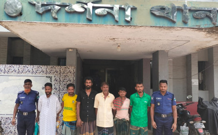 চুয়াডাঙ্গার দর্শনায় পুলিশের বিশেষ অভিযানে বিভিন্ন মামলার ওয়ারেন্ট ভুক্ত ৬ আসামী গ্রেপ্তার 