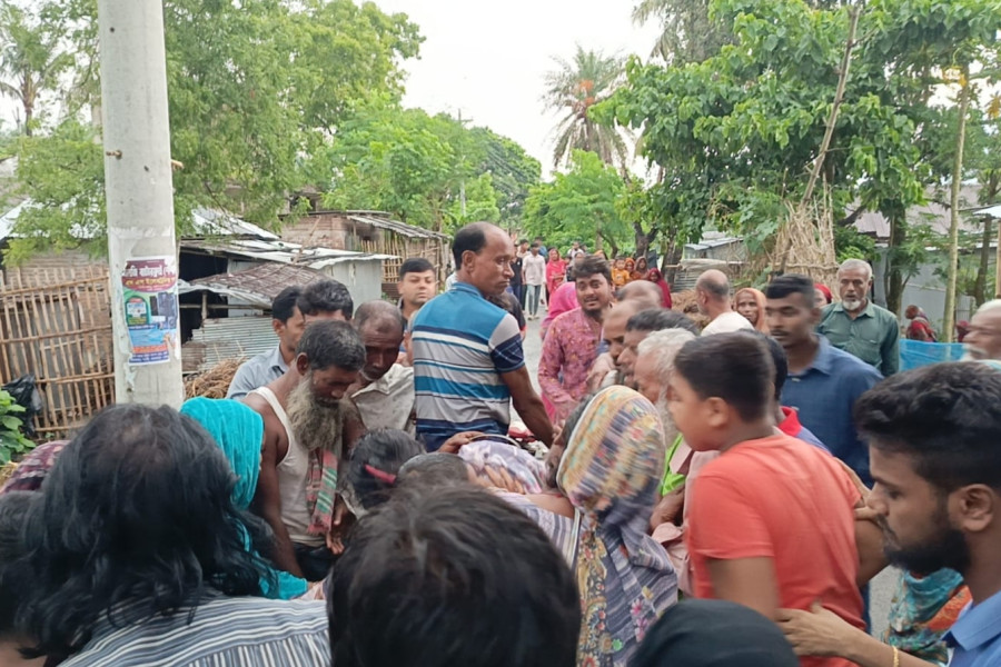 গাংনিতে বজ্রপাতে স্কুলছাত্র নিহত 