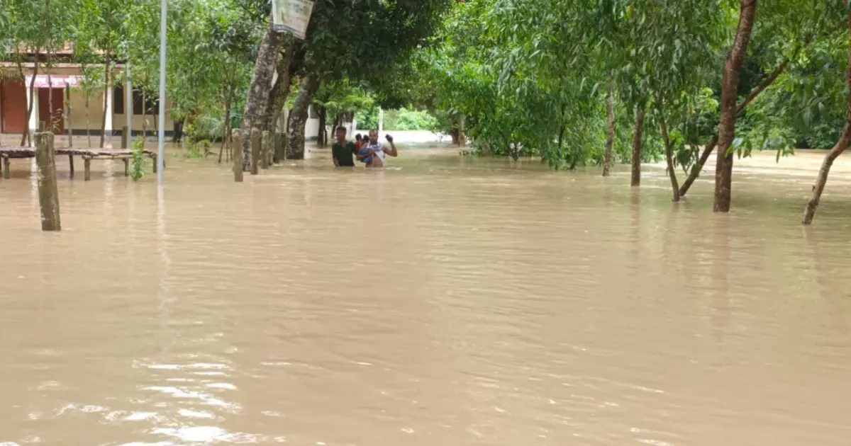 ভারী বৃষ্টির পূর্বাভাস, চট্টগ্রাম ও সিলেটসহ ৫ জেলায় স্বল্পমেয়াদি বন্যার আশঙ্কা