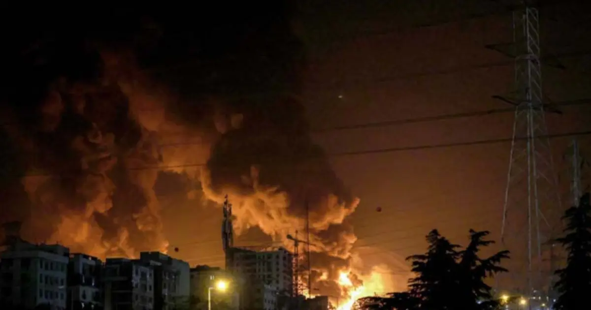 ইরানে টানা ১১ দিন বিমান হামলা চালাল মার্কিন যুক্তরাষ্ট্র, তেহরানজুড়ে বিকট বিস্ফোরণ