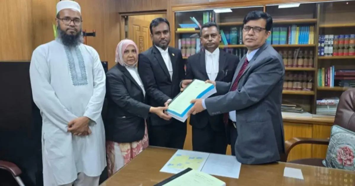 শাপলা চত্বরে হত্যাযজ্ঞ: শেখ হাসিনা ও জেনারেল আজিজসহ ৪১ জনের বিরুদ্ধে ট্রাইব্যুনালে অভিযোগ