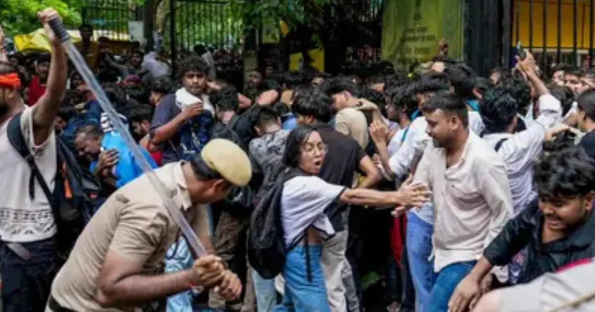 দিল্লিতে শিক্ষার্থী বিক্ষোভে পুলিশি বলপ্রয়োগ: জরুরি শুনানির আবেদন খারিজ সুপ্রিম কোর্টের