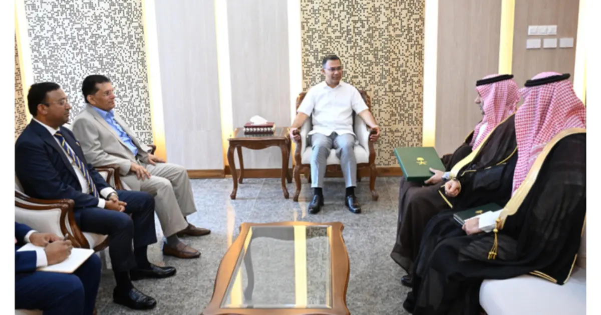 প্রধানমন্ত্রীর সঙ্গে সৌদি রাষ্ট্রদূতের সাক্ষাৎ: ক্রাউন প্রিন্সের বিশেষ চিঠি হস্তান্তর