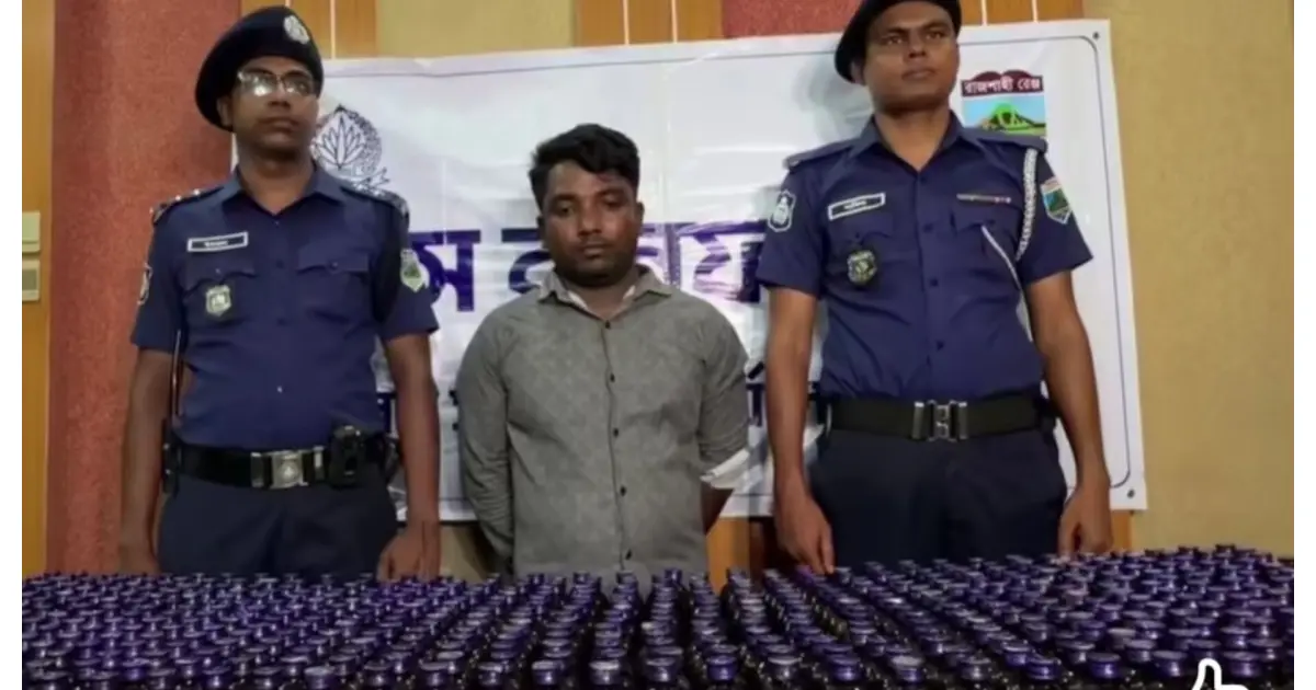 পাবনার ফরিদপুরে পুলিশের অভিযানে বিপুল পরিমান ফেনসিডিলসহ জীবননগরের একজন আটক