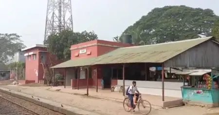 চুয়াডাঙ্গার উথলীতে ট্রেনে কাটা পড়ে যুবকের মৃত্যু,পরিচয় শনাক্তে কাজ করছে রেলওয়ে পুলিশ
