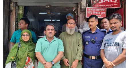চুয়াডাঙ্গায় কাচ্চির দোকানে নিষিদ্ধ কেওড়া জল ব্যবহার, ২৫ হাজার টাকা জরিমানা 