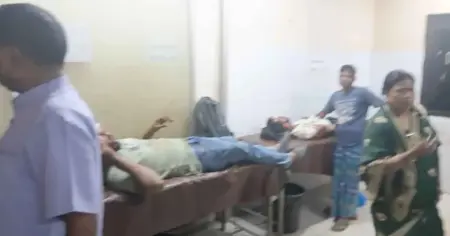 টাঙ্গাইলের মধুপুরে বাস-ট্রাকের মুখোমুখি সংঘর্ষ, নিহত ৩ ও আহত অন্তত ২৫