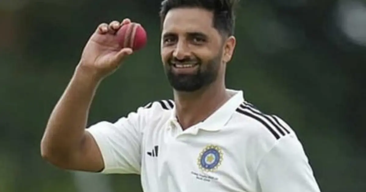 বুমরাহর চোটে কপাল খুলল আকিব নাবির, জম্মু-কাশ্মীর থেকে প্রথম টেস্ট দলে ডাকার ইতিহাস