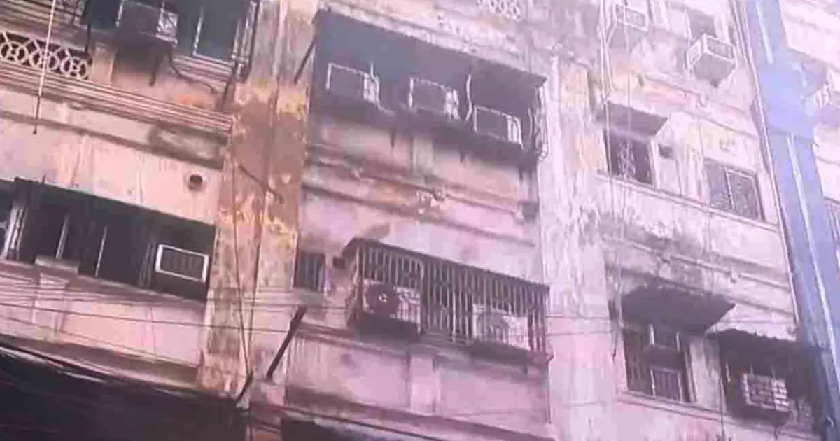 কলকাতার হোটেলে অগ্নিকাণ্ডে নিহত ৯ জনের মধ্যে ৫ বাংলাদেশি শনাক্ত