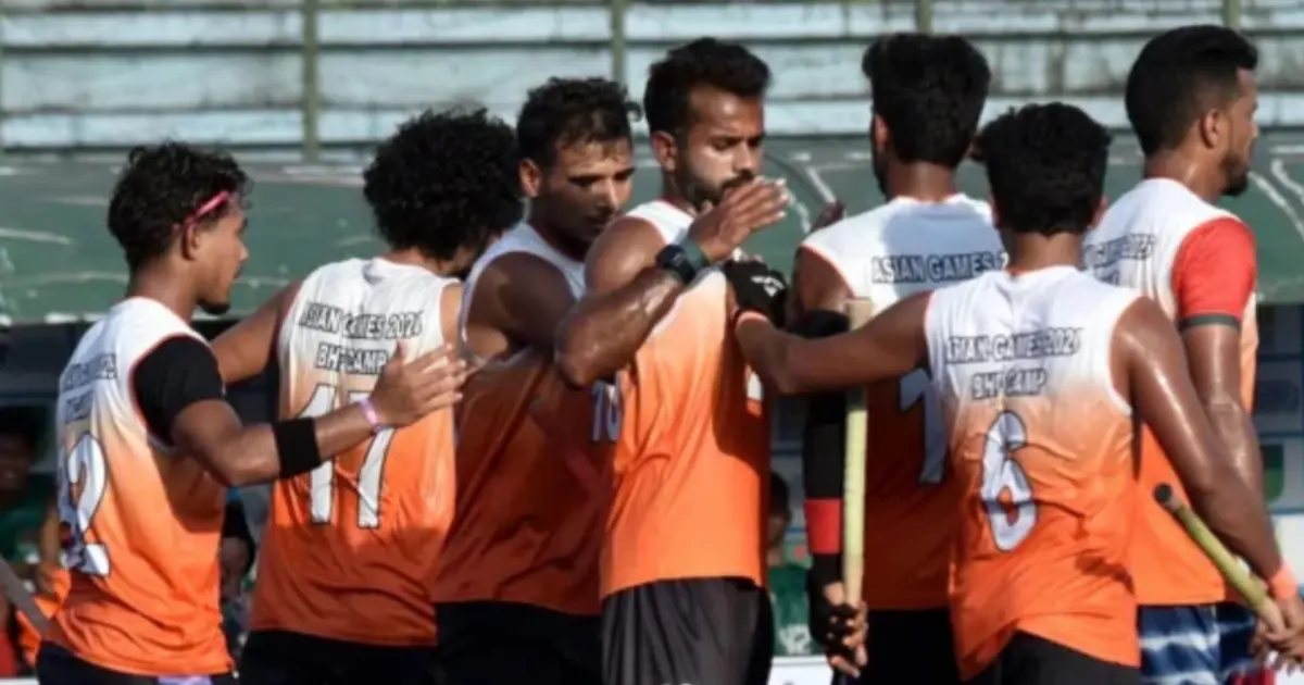 জুনিয়র এশিয়া কাপের আগে রোমাঞ্চকর লড়াই: সিনিয়রদের কাছে ৪-৩ গোলে হারল অনূর্ধ্ব-২০ হকি দল
