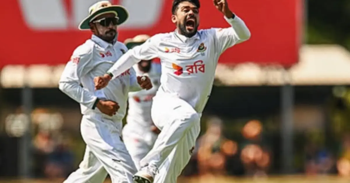 ডারউইনে মিরাজের স্পিন সামলে অজিদের লিড, জয়ের সুবাস পেয়ে বিরতিতে বাংলাদেশ