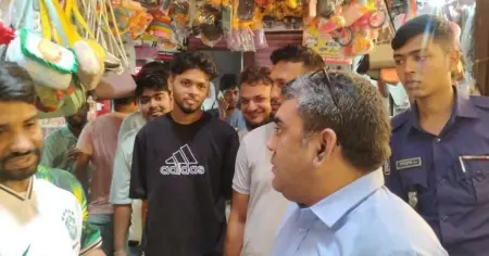 চুয়াডাঙ্গার আলমডাঙ্গায় ভোক্তা অধিকারের অভিযানে ৩ প্রতিষ্ঠানকে জরিমানা