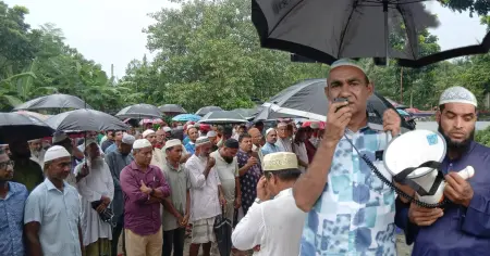 আলমডাঙ্গায় বিএনপি নেতা আনোয়ার হোসেনের মায়ের দাফন সম্পন্ন, শোকের ছায়া 