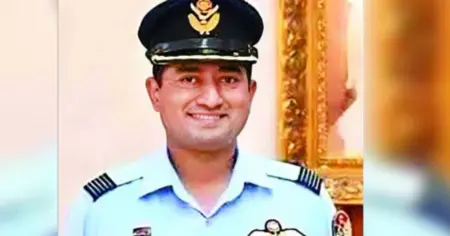 ইলিয়াস আলী গুমের মামলা: আন্তর্জাতিক অপরাধ ট্রাইব্যুনালে হাজির করা হলো উইং কমান্ডার সাইফুরকে 