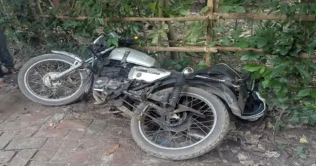 যশোরে দিনেদুপুরে এক যুবককে কুপিয়ে হ ত্যা