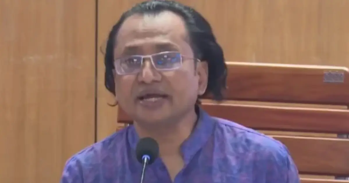 ভারতে শেখ হাসিনার বক্তব্য দুই দেশের সম্পর্কের জন্য বিরক্তিকর: তথ্য উপদেষ্টা
