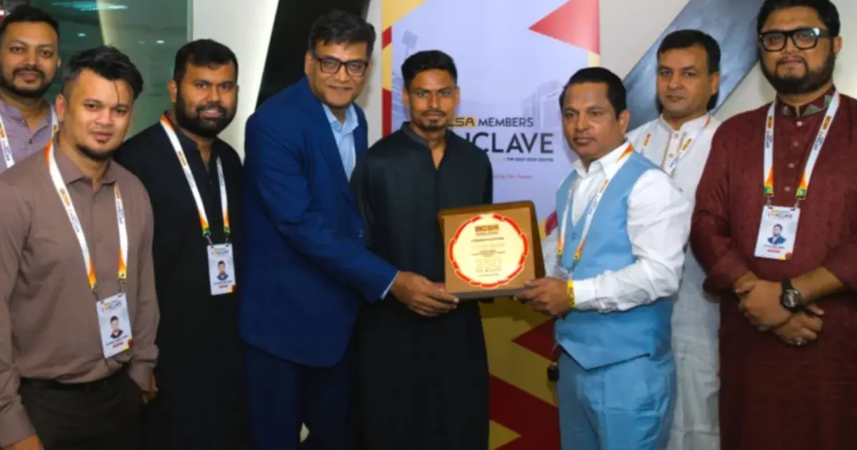 বিসিএসএ’র বিশেষ সম্মাননায় ভূষিত স্পিনার তাইজুল ইসলাম