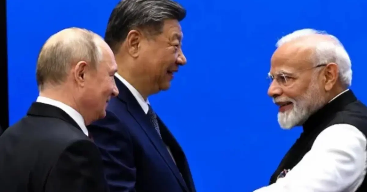 এসসিও সম্মেলনে মোদি, পুতিন ও শি জিনপিংয়ের উষ্ণ অভিবাদন