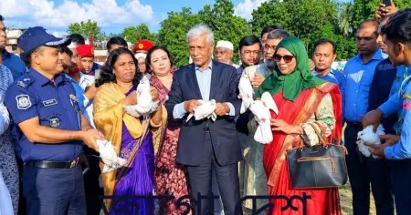 চুয়াডাঙ্গায় ডিসি গোল্ডকাপ ফুটবল টুর্নামেন্টের জমকালো উদ্বোধনে সংস্কৃতিমন্ত্রী নিতাই রায় চৌধুরী 