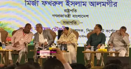 সিলেটে সিসিকের নাগরিক সংবর্ধনায় যোগ দিলেন রাষ্ট্রপতি মির্জা ফখরুল