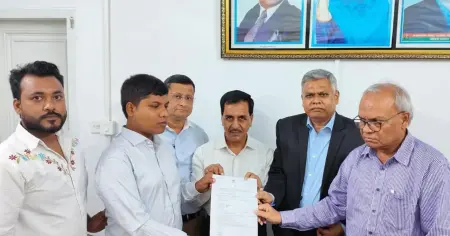 প্রধানমন্ত্রীর হস্তক্ষেপে চাকরি পেলেন দৃষ্টিহীন রাবি শিক্ষার্থী শাকিল 