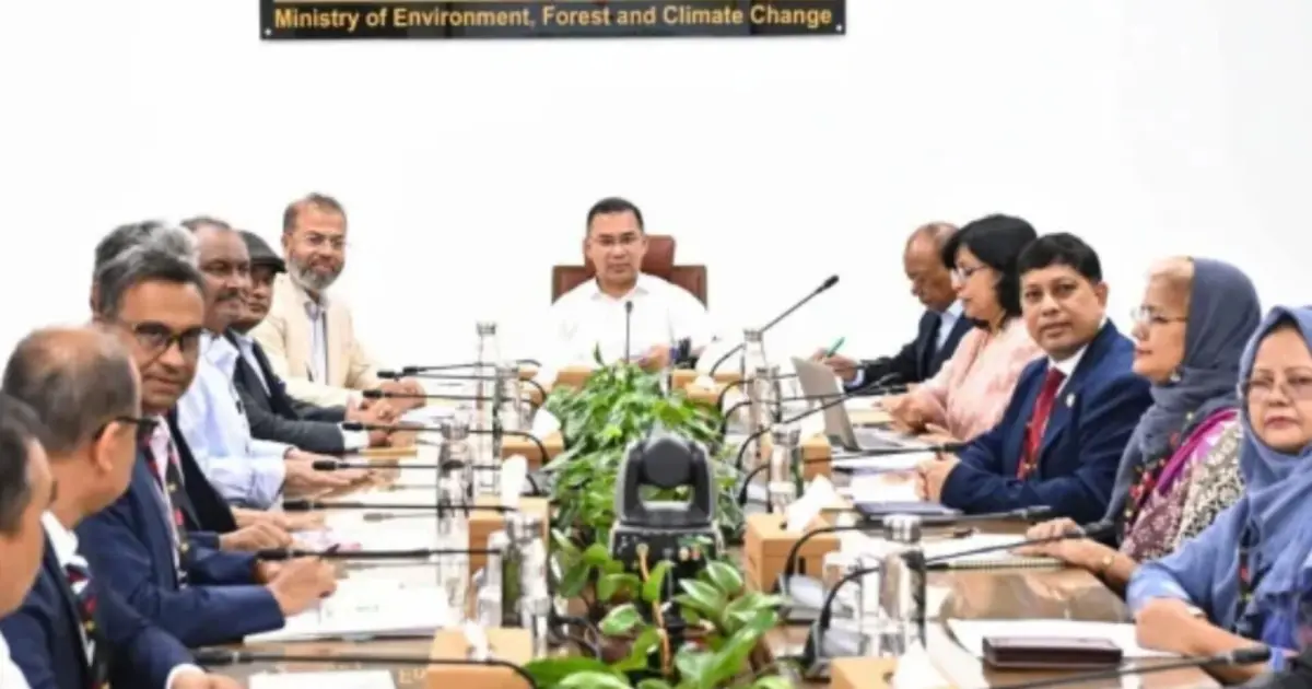পরিবেশ, বন ও জলবায়ু পরিবর্তন মন্ত্রণালয়ে প্রধানমন্ত্রীর পরিদর্শন, কর্মকর্তা ও মন্ত্রীসহ বৈঠক অনুষ্ঠিত