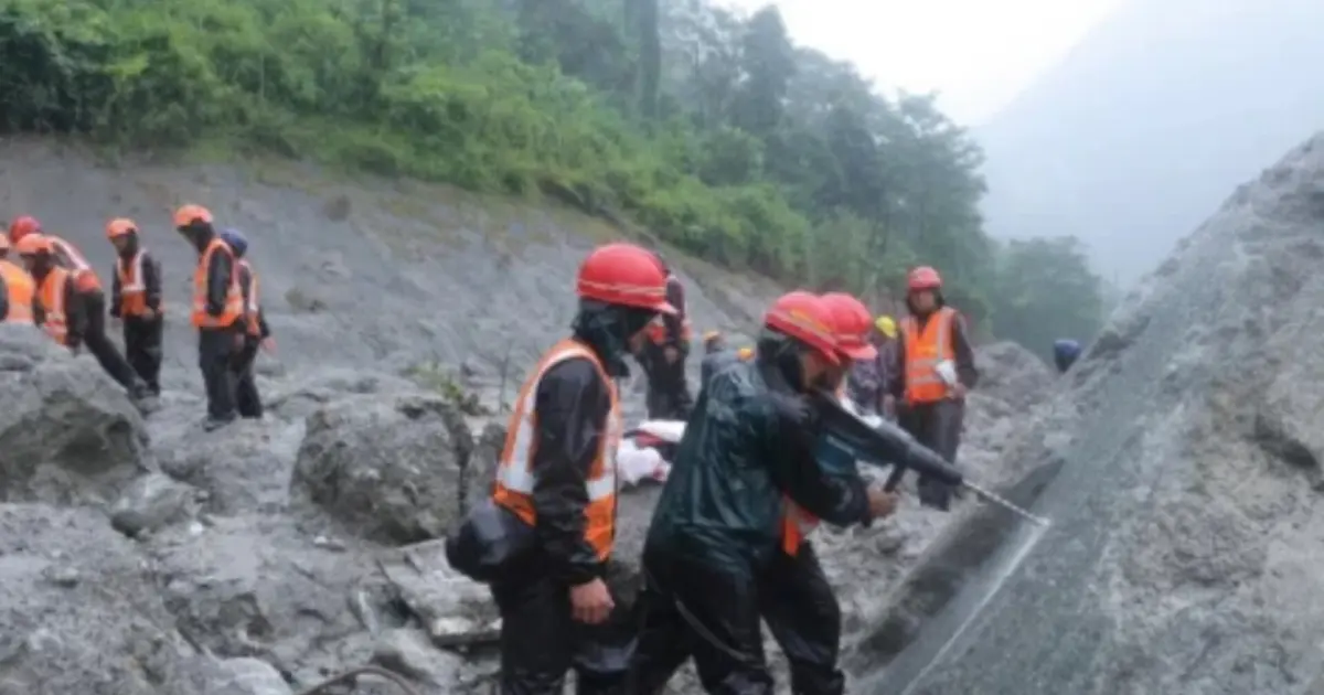 নেপালে প্রলয়ঙ্করী বন্যায় ৩৭ দিন নিখোঁজ থাকার পর মালয়েশীয় নাগরিক উদ্ধার