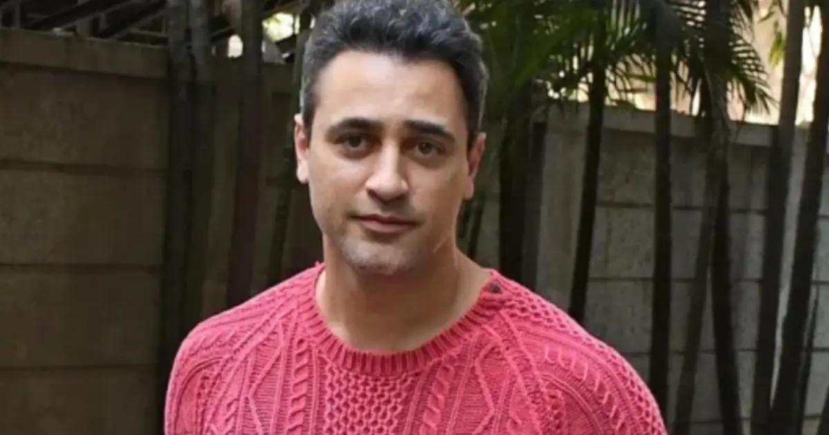 মোদি বিরোধী পোস্টের অভিযোগে ইমরান খান: ভাইরাল পোস্ট ঘিরে বিতর্ক ও গুঞ্জন