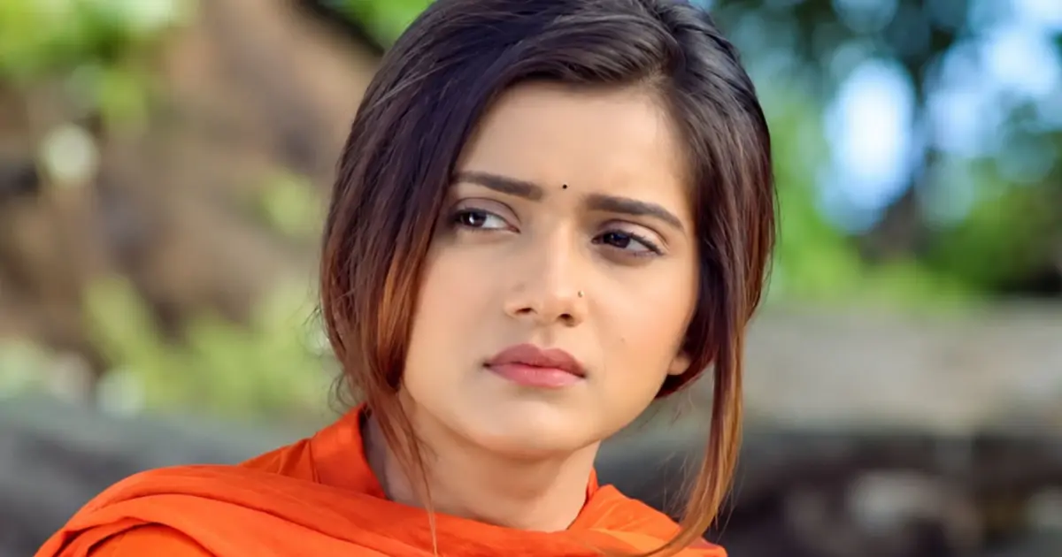 মানিকগঞ্জে যাওয়ার পথে ভয়াবহ সড়ক দুর্ঘটনায় দুমড়েমুচড়ে গেল তানজিন তিশার গাড়ি