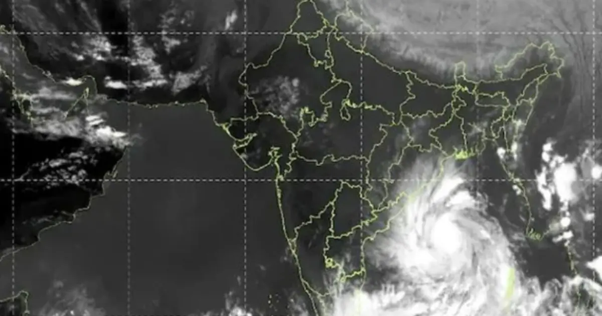 বঙ্গোপসাগরে ঘনীভূত ‘অর্ণব’: অতি প্রবল ঘূর্ণিঝড়ে রূপ নিয়ে আঘাত হানতে পারে ভারতের অন্ধ্র উপকূলে  