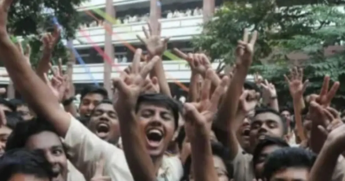 এইচএসসি ফলাফল ২০২৬: পাসের হারে শীর্ষে ঢাকা, সবার নিচে বরিশাল বোর্ড  