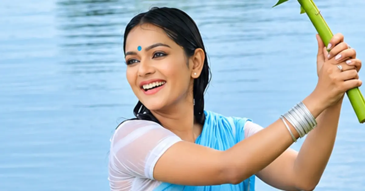 অভিনয়ে বাছবিচার ও মানের প্রাধান্য, ভিউয়ের দৌড়ে নেই মৌসুমী মৌ