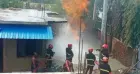কক্সবাজারের ইনানীতে নলকূপের মাটি খুঁড়তে গিয়ে বের হলো আগুন, নিয়ন্ত্রণে ফায়ার সার্ভিস