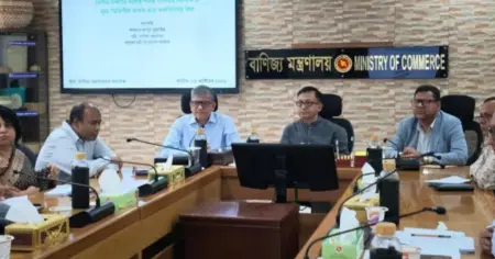 বাজার স্থিতিশীল রাখতে দ্রুত ফল আমদানির এলসি খোলার আহ্বান বাণিজ্যমন্ত্রীর