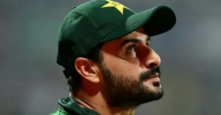 পাকিস্তানের টি-টোয়েন্টিতে নতুন অধিনায়ক ফারহান, ওয়ানডেতে শাহীন