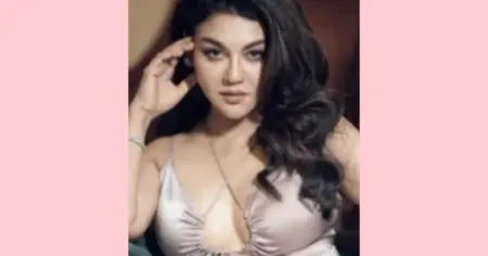 গোলাপি স্যাটিন পোশাকে জয়া আহসানের নতুন রূপ, মুগ্ধ ভক্তরা
