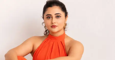 চার বছর পর ছোট পর্দায় ফেরা নিয়ে যা বললেন রশমি দেশাই