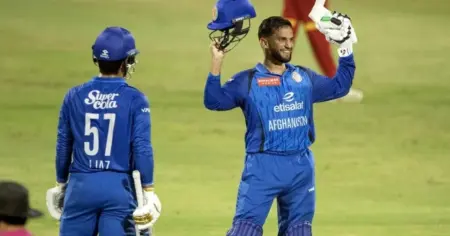 ৫ উইকেটে ৪ রান থেকে ২২১! বিশ্বরেকর্ড গড়ে জিম্বাবুয়েকে হারালো আফগানিস্তান