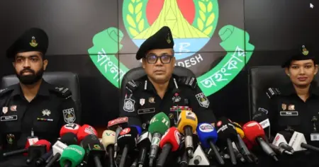 রাশিয়া-ইউক্রেন যুদ্ধ: চাকরির প্রলোভনে নিয়ে ১৭ বাংলাদেশি হত্যা, চক্রের মূল দুই হোতা গ্রেপ্তার