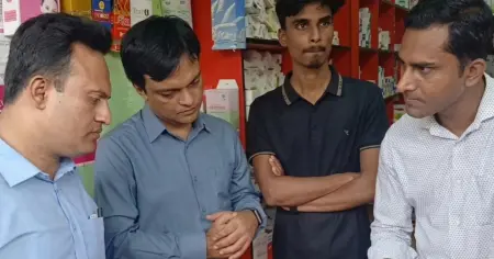 আলমডাঙ্গায় মেয়াদোত্তীর্ণ ও ফিজিশিয়ান স্যাম্পল ওষুধ রাখায় ফার্মেসি ও এসিআই প্রতিনিধিকে জরিমানা