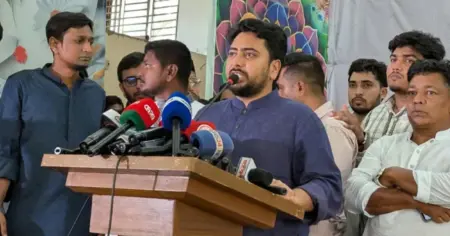 বিদেশে আ. লীগ ও দেশে বিএনপির কারণে মানুষ অতিষ্ঠ: নাহিদ ইসলাম